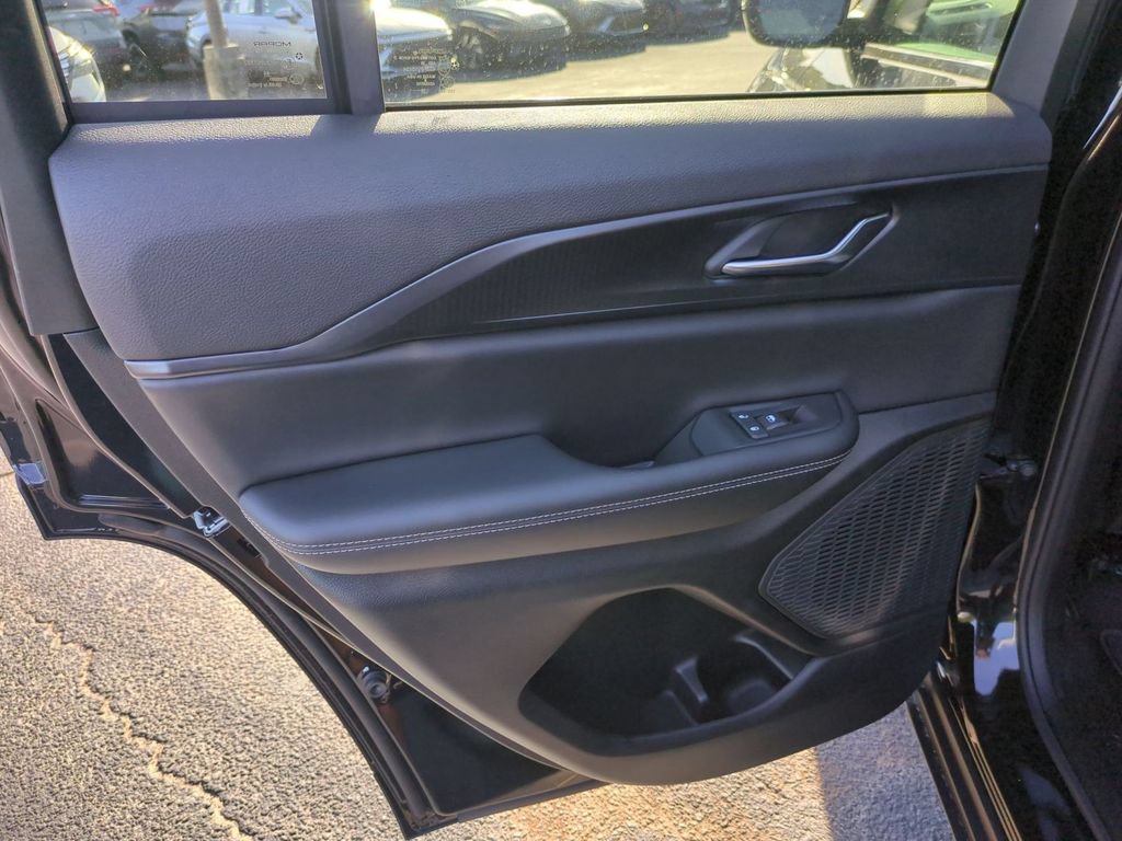 New 2027 Jeep Grand Cherokee Laredo X RWD image 28