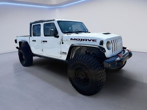 Used 2021 Jeep Gladiator Mojave AWD/4WD image 2