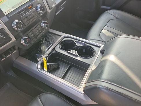 Certified 2019 Ford F350 Platinum w/ Platinum Ultimate Package AWD/4WD image 8