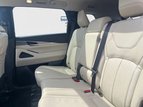 Used 2023 INFINITI QX60 Luxe AWD/4WD image 16