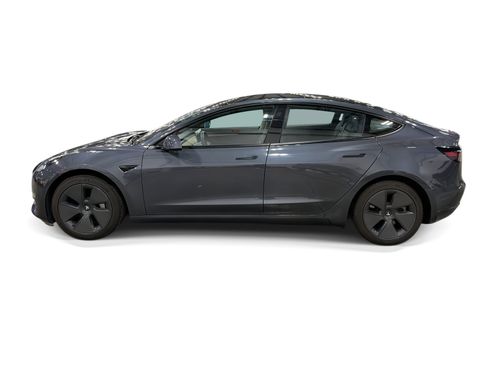 Certified 2023 Tesla Model 3 Standard Range RWD image 3