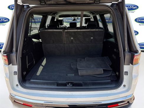 Used 2024 Jeep Wagoneer L Series II RWD image 26