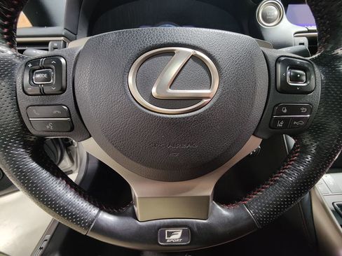 Used 2019 Lexus IS 300 F Sport w/ F Sport Package image 29