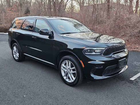 Used 2025 Dodge Durango GT image 3