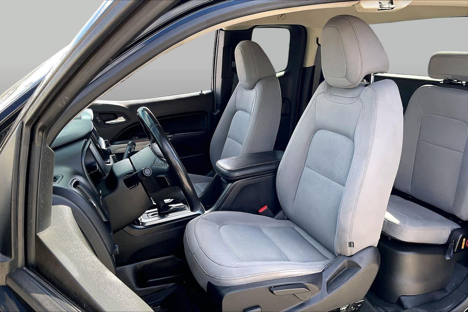 Used 2021 Chevrolet Colorado LT w/ Fleet Safety Package RWD image 8