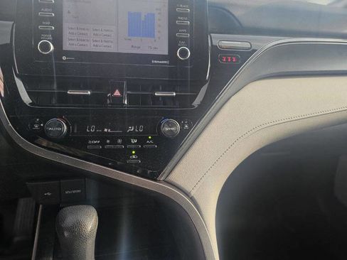 Used 2023 Toyota Camry LE image 10
