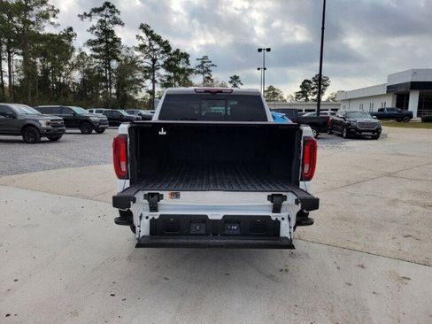 Used 2024 GMC Sierra 1500 Denali Ultimate image 8