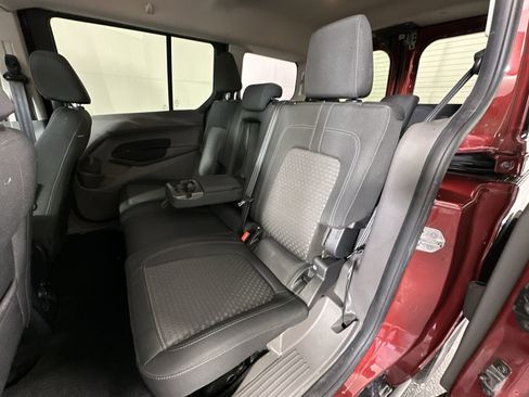 Used 2019 Ford Transit Connect XLT w/ Driver-Assist Package image 27