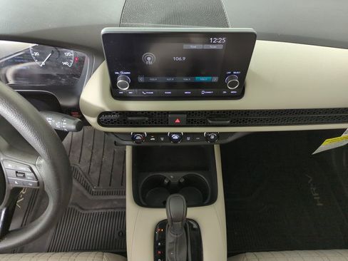 Used 2025 Honda HR-V LX image 15