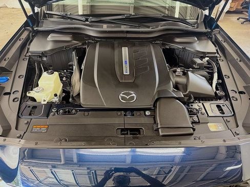 Used 2024 MAZDA CX-90 Plug-In Hybrid w/ Preferred AWD/4WD image 35