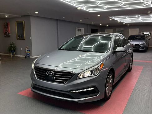 Used 2016 Hyundai Sonata Limited w/ Option Group 05 FWD image 2