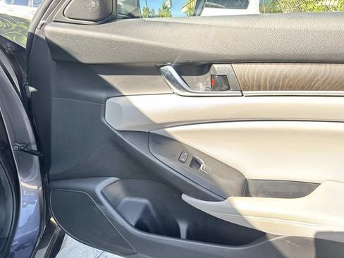 Certified 2018 Honda Accord EX-L image 14
