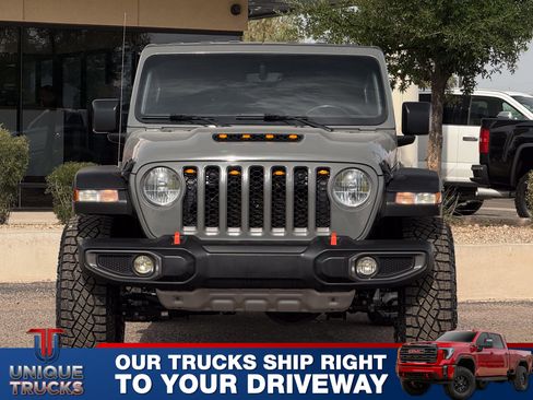 Used 2021 Jeep Gladiator Mojave image 2