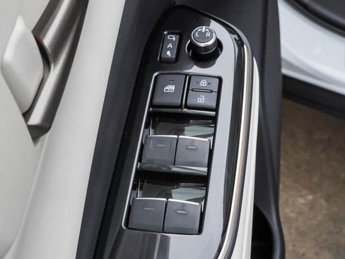 Certified 2026 Toyota Crown Limited w/ Advanced Technology Package image 20