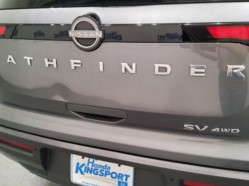 Used 2022 Nissan Pathfinder SV AWD/4WD image 42