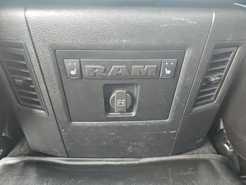 Used 2018 RAM 3500 Laramie image 11