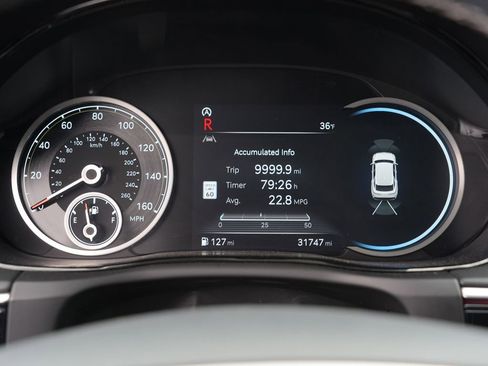 Used 2024 Genesis GV70 2.5T w/ Advanced Package image 30