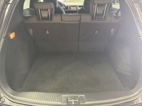 Used 2021 Honda HR-V Sport image 10