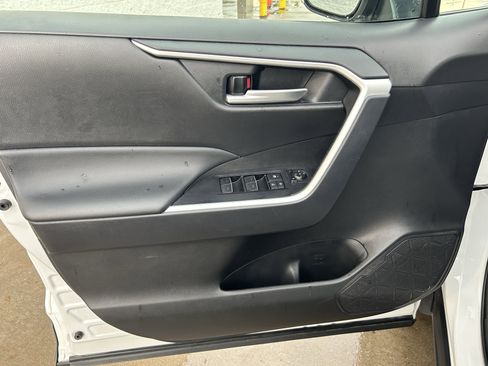 Certified 2025 Toyota RAV4 XLE image 25