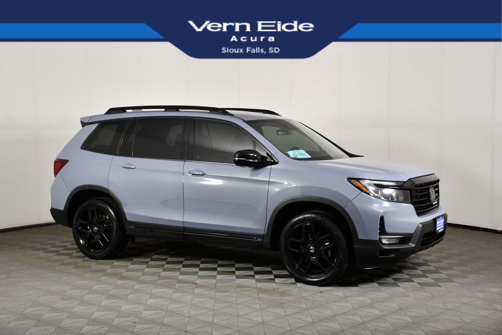 Used 2024 Honda Passport Black Edition image 1