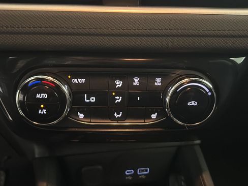 Used 2024 Chevrolet TrailBlazer LT w/ Convenience Package FWD image 20
