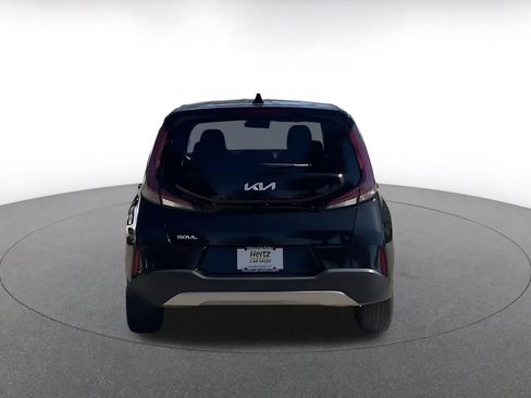 Used 2025 Kia Soul LX w/ LX Technology Package image 12