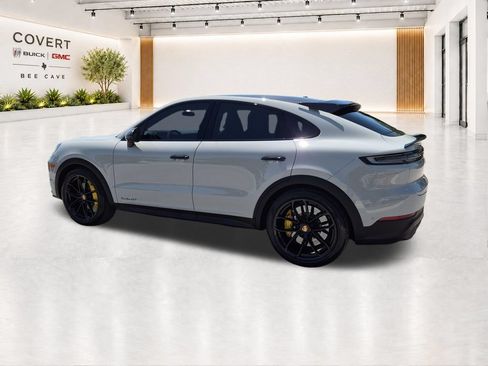 Used 2025 Porsche Cayenne Turbo GT AWD/4WD image 8