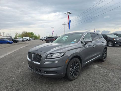 Used 2023 Lincoln Nautilus Reserve w/ Monochromatic Package AWD/4WD image 8