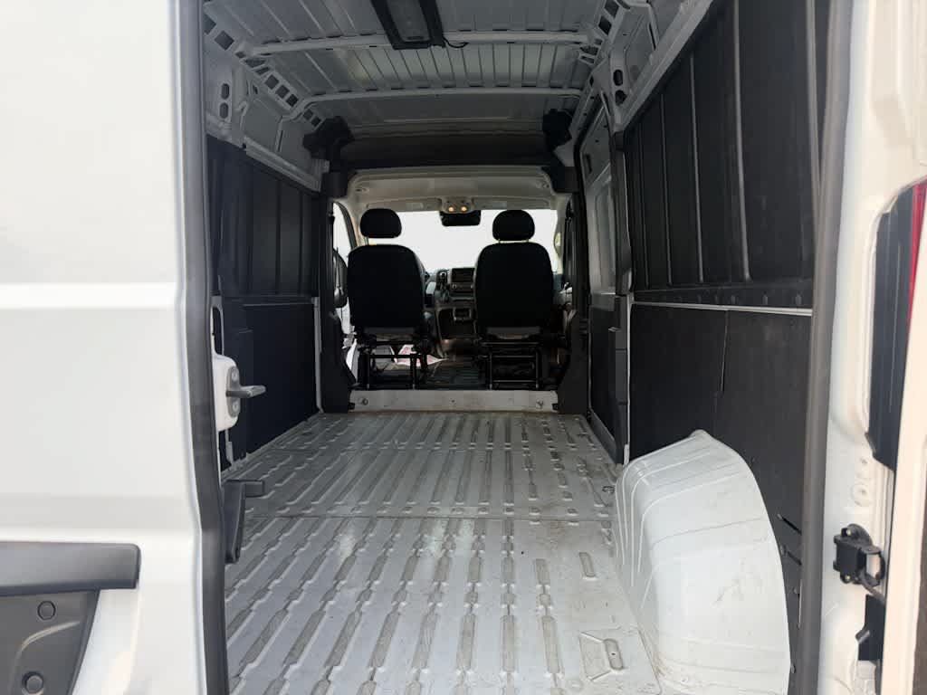 Used 2026 RAM ProMaster 2500 w/ Convenience Group FWD image 17