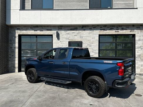 Used 2019 Chevrolet Silverado 1500 Custom Trail Boss w/ Custom Convenience Package AWD/4WD image 5