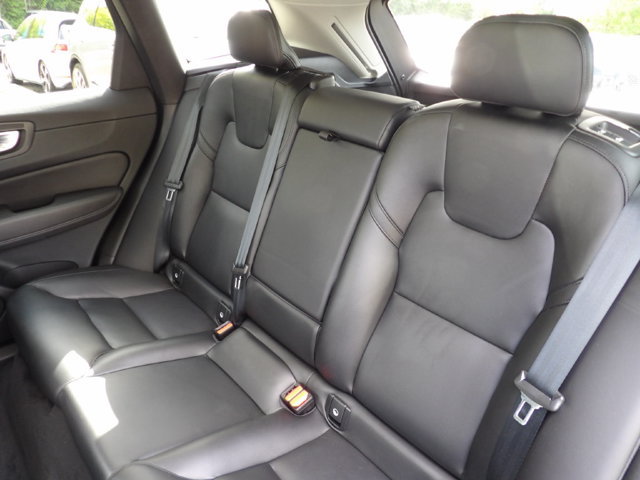 Certified 2024 Volvo XC60 B5 Core AWD/4WD image 25