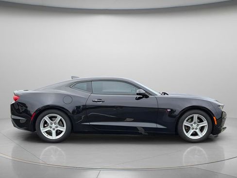 Used 2019 Chevrolet Camaro LT RWD image 7