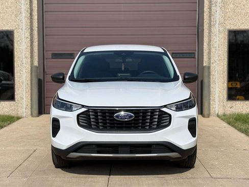Used 2025 Ford Escape Active image 2