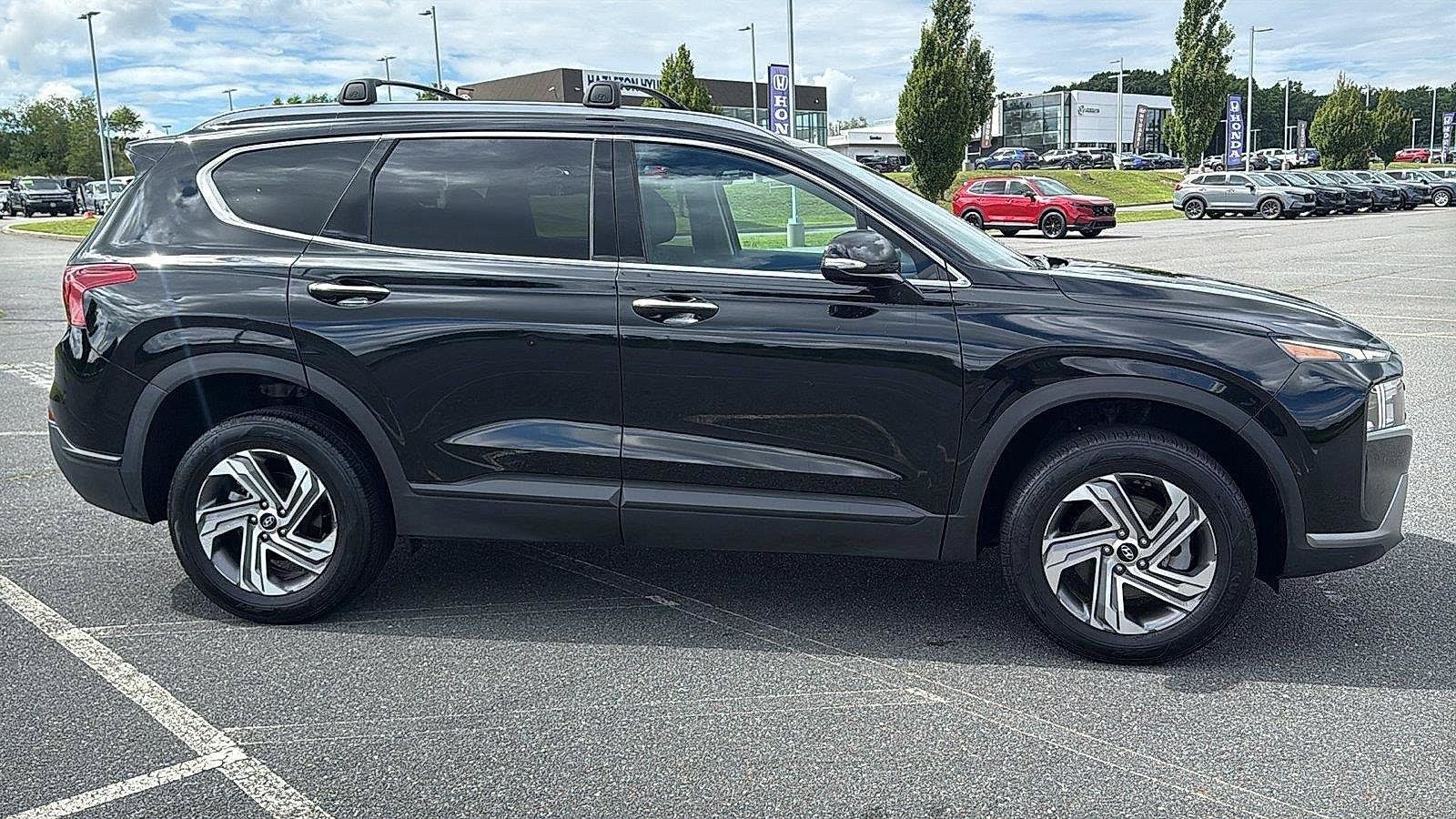 Certified 2023 Hyundai Santa Fe SEL AWD/4WD image 3