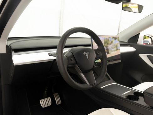 Used 2021 Tesla Model Y Performance AWD/4WD image 15