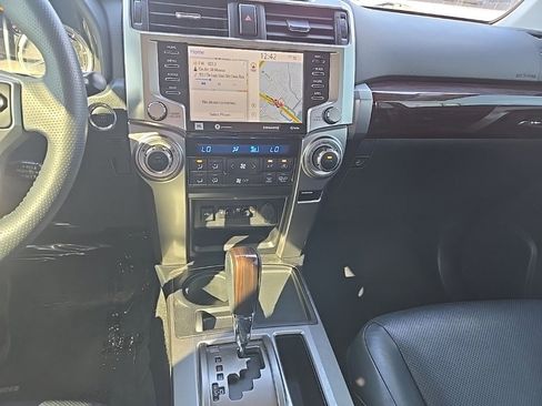 Used 2020 Toyota 4Runner Limited image 30