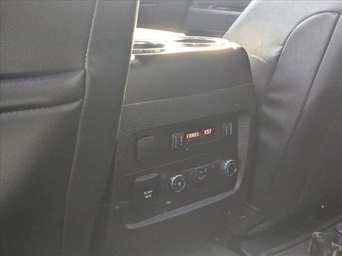 Used 2017 Lincoln Navigator Reserve image 16