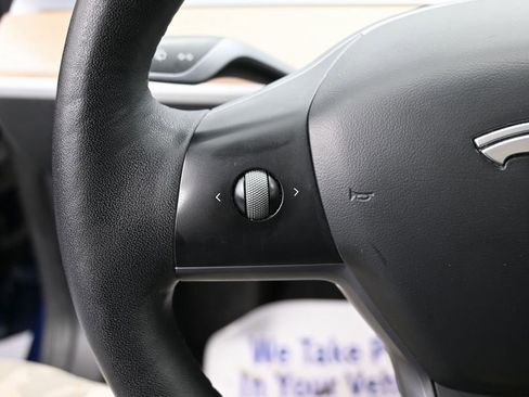 Used 2022 Tesla Model 3 image 18