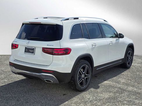 New 2026 Mercedes-Benz GLB 250 4MATIC image 3