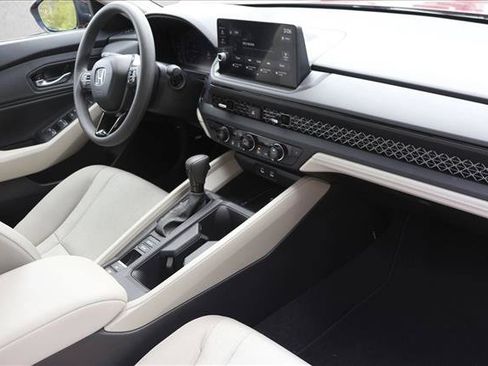 Used 2026 Honda Accord SE image 27