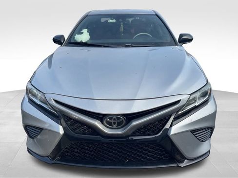 Used 2019 Toyota Camry SE image 7