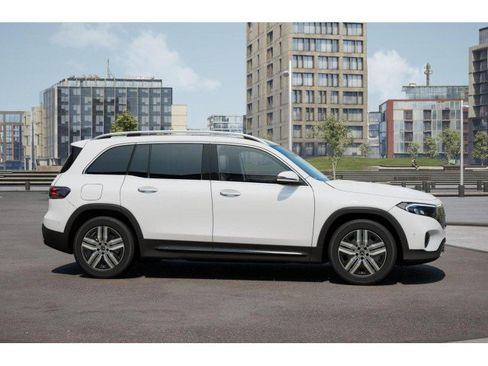 Certified 2024 Mercedes-Benz EQB 250+ image 27