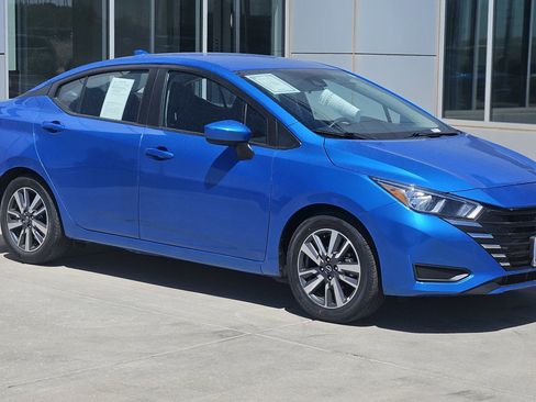 Used 2023 Nissan Versa SV FWD image 1