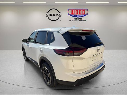 New 2026 Nissan Rogue SV AWD/4WD image 5