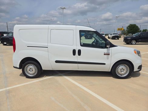 Used 2022 RAM ProMaster City Tradesman FWD image 2