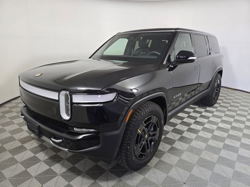 Used 2024 Rivian R1S Adventure AWD/4WD image 1