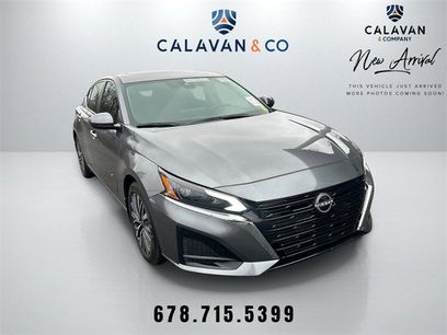 Used 2024 Nissan Altima 2.5 SV w/ SV Premium Package
