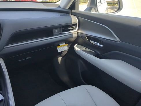 New 2026 Toyota Grand Highlander XLE image 17