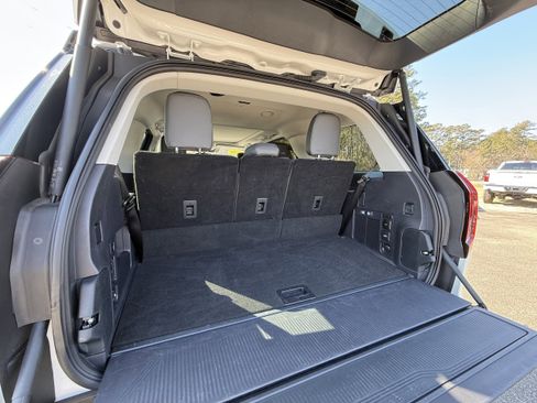 Used 2025 Ford Expedition Active image 30