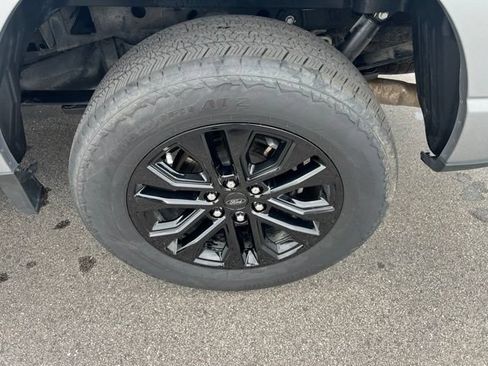 Used 2025 Ford F150 Lariat AWD/4WD image 12